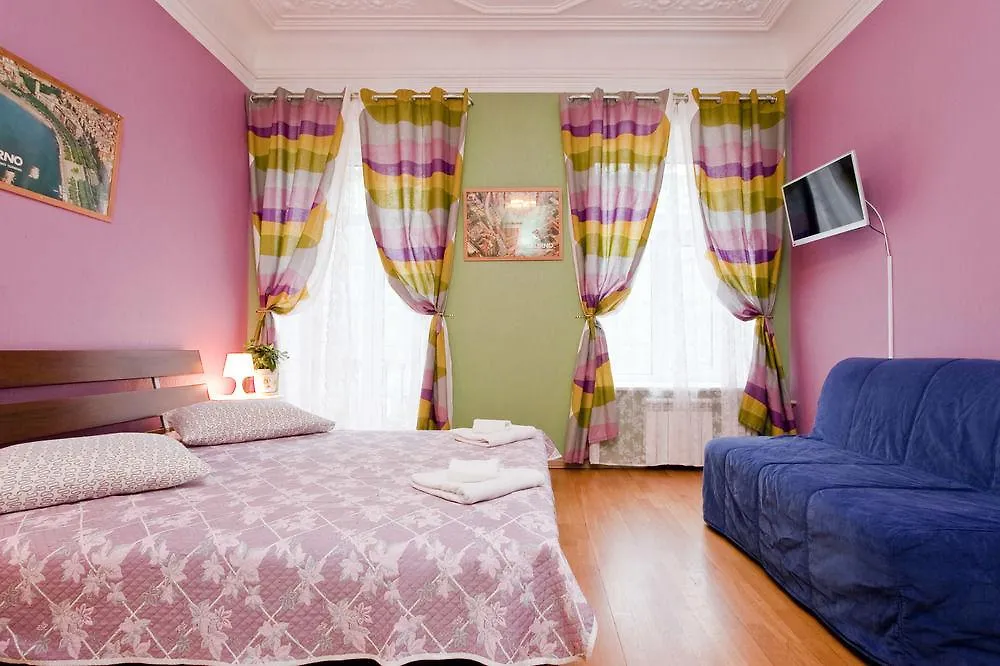 Itaglianskie Comnaty I Apartamenty Pio Na Mohovoj 39 Saint Petersburg Guest house