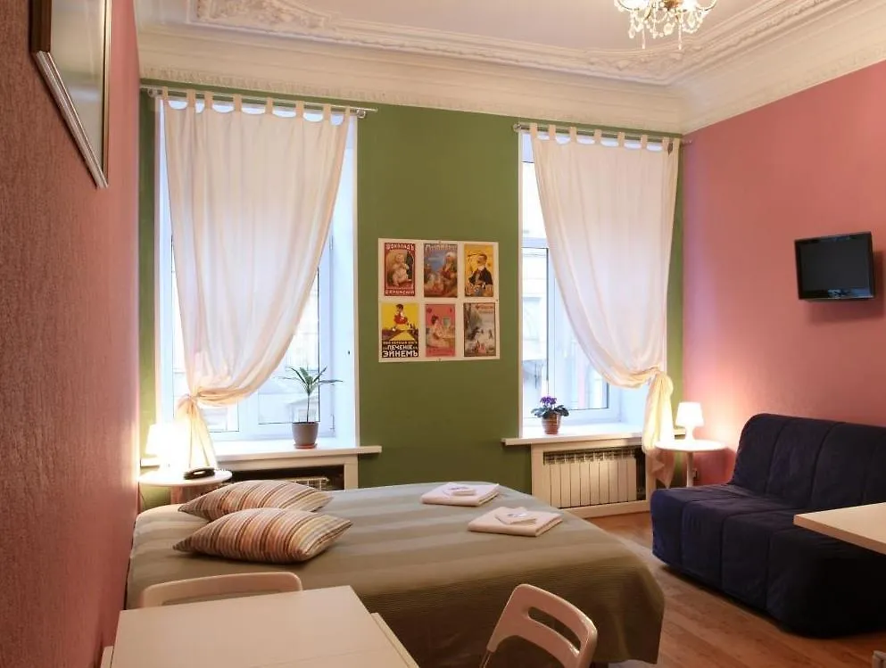 Itaglianskie Comnaty I Apartamenty Pio Na Mohovoj 39 Saint Petersburg Guest house